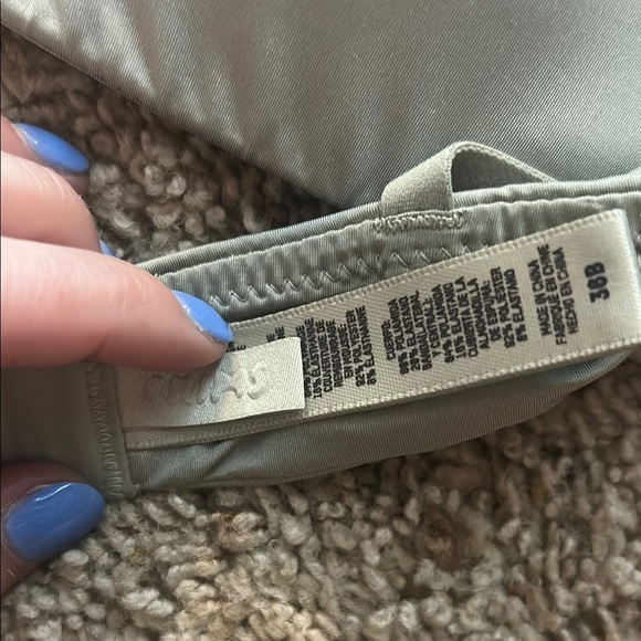 Women's Skims 36 B bra sea foam green color - Picture 2 of 3